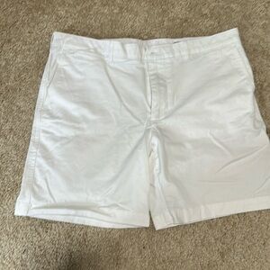 Men’s white Cremieux dress shorts size 35